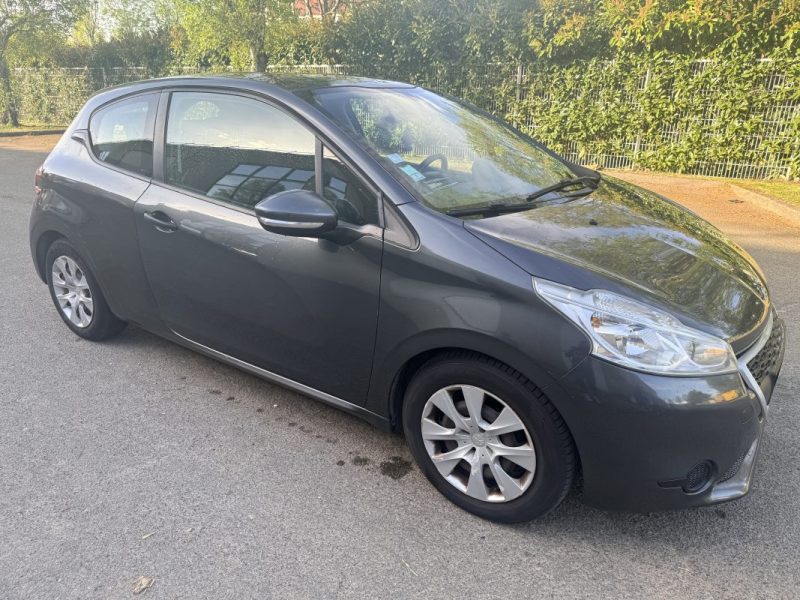 PEUGEOT 208 1.4 HDI 68 ACCESS 2012
