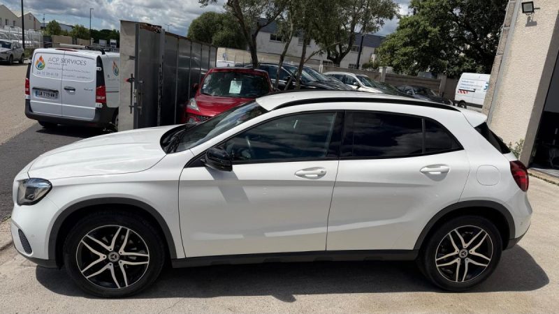 MERCEDES-BENZ CLASSE GLA Sensation 180 122cv  2019