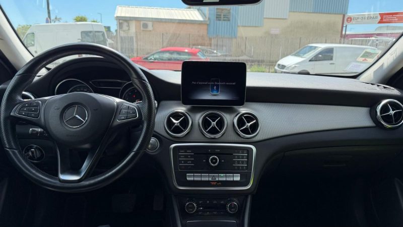 MERCEDES-BENZ CLASSE GLA Sensation 180 122cv  2019