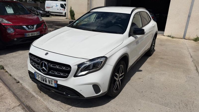 MERCEDES-BENZ CLASSE GLA Sensation 180 122cv  2019