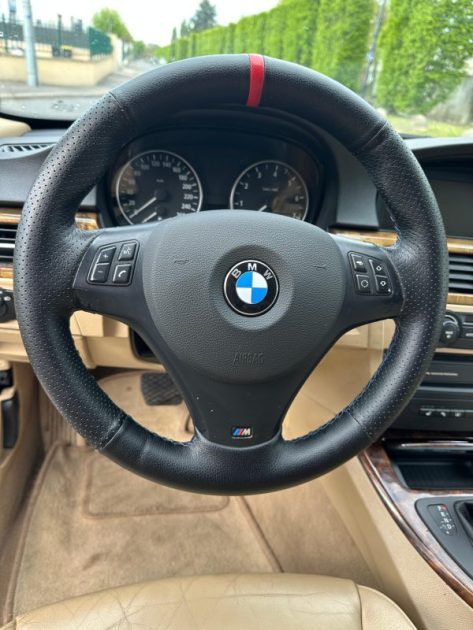 BMW. SERIE 3 325I PREMIERE BVA / 172 KM / Radar de recul / Paiement 4-10 fois possible