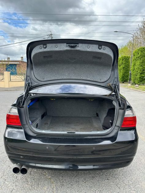 BMW. SERIE 3 325I PREMIERE BVA / 172 KM / Radar de recul / Paiement 4-10 fois possible