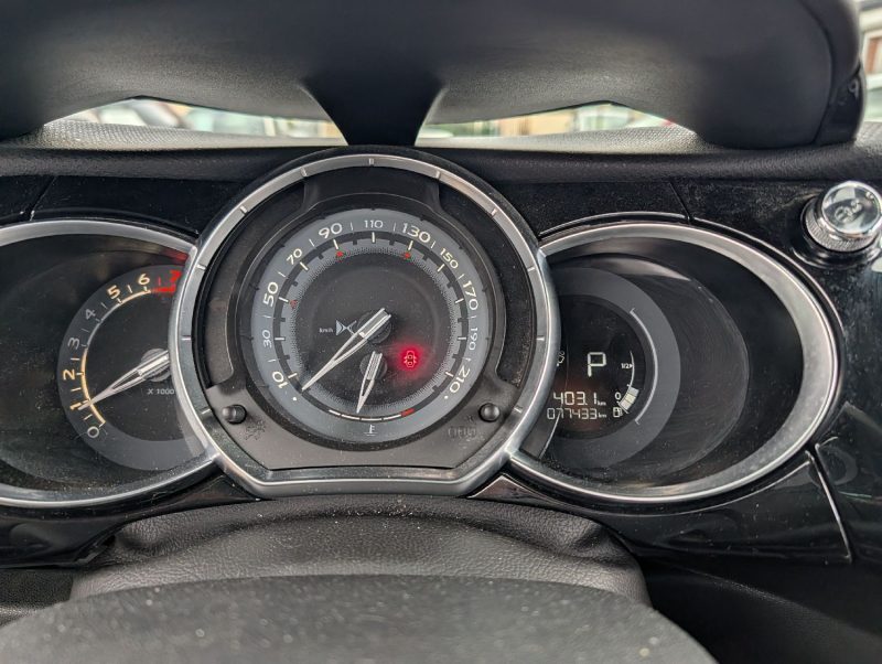 DS DS3 1.2 THP - 110CH PERFORMANCE EAT6 APPLE CAR PLAY/CAMERA DE RECUL  1ERE MAIN GARANTIE 12 MOIS