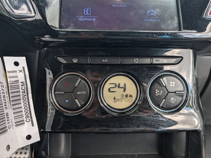 DS DS3 1.2 THP - 110CH PERFORMANCE EAT6 APPLE CAR PLAY/CAMERA DE RECUL  1ERE MAIN GARANTIE 12 MOIS
