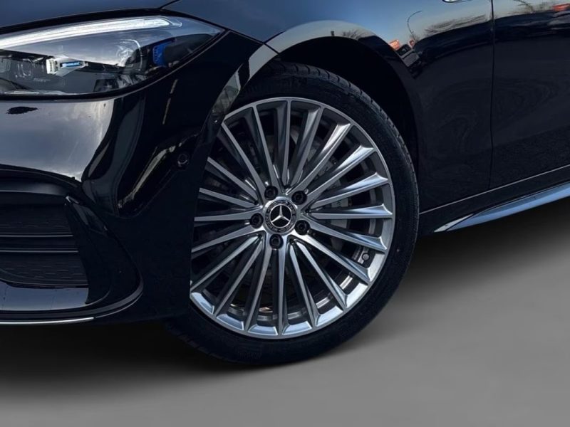 Mercedes CLASSE C 300E AMG LINE PREMIUM 4MATIC – PANO • DIGITAL LIGHT • 19”