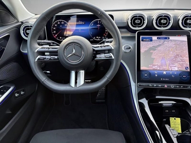 Mercedes CLASSE C 300E AMG LINE PREMIUM 4MATIC – PANO • DIGITAL LIGHT • 19”