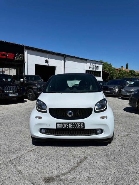 SMART FORTWO 90 CH PASSION TWINAMIC ECRAN GPS EN SUPPLEMENT 