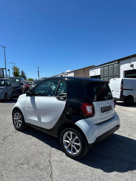 SMART FORTWO 90 CH PASSION TWINAMIC ECRAN GPS EN SUPPLEMENT 
