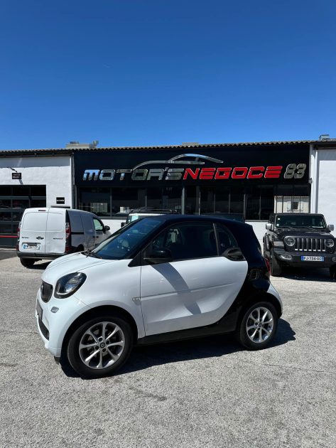 SMART FORTWO 90 CH PASSION TWINAMIC ECRAN GPS EN SUPPLEMENT 