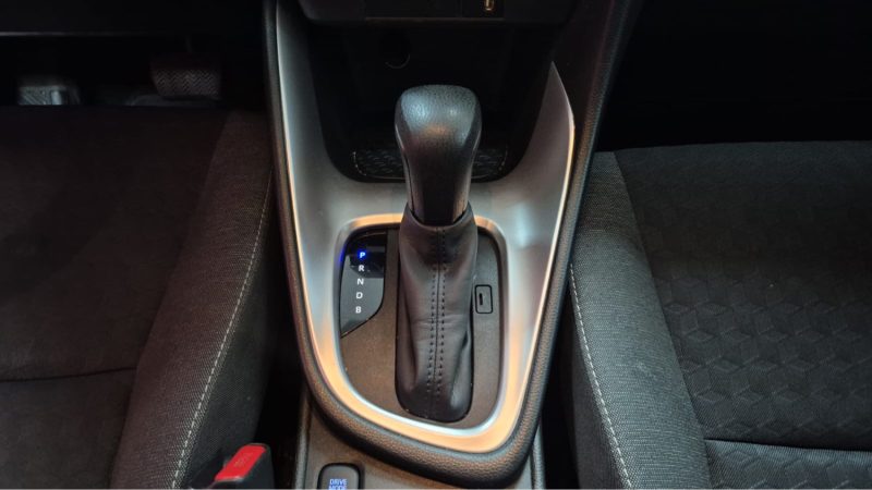 TOYOTA YARIS 4 BERLINE 116cv DYNAMIC BUSINESS 2022/1 ERE MAIN/TVA RECUPERABLE