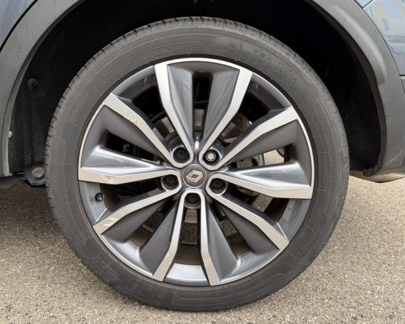 RENAULT KADJAR 1.2 TCE - ATTELLAGE - Parfait état -  130CH ENERGY LIFE 2018