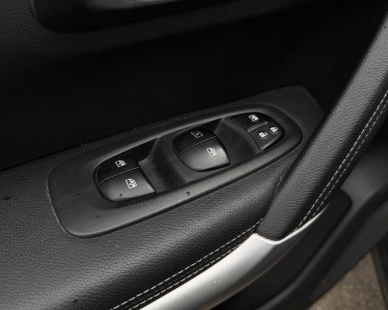 RENAULT KADJAR 1.2 TCE - ATTELLAGE - Parfait état -  130CH ENERGY LIFE 2018