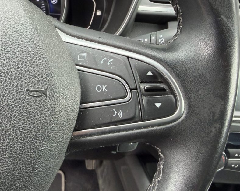 RENAULT KADJAR 1.2 TCE - ATTELLAGE - Parfait état -  130CH ENERGY LIFE 2018