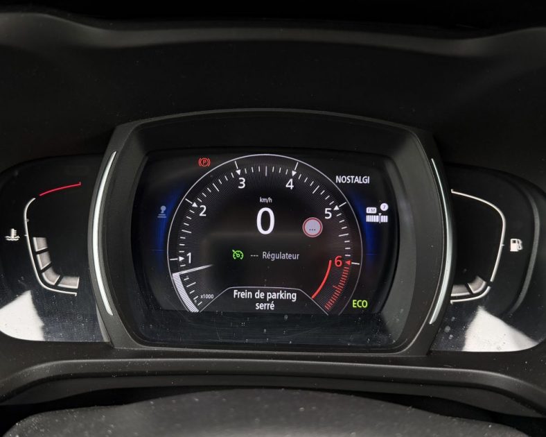 RENAULT KADJAR 1.2 TCE - ATTELLAGE - Parfait état -  130CH ENERGY LIFE 2018