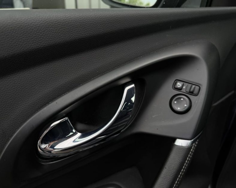 RENAULT KADJAR 1.2 TCE - ATTELLAGE - Parfait état -  130CH ENERGY LIFE 2018
