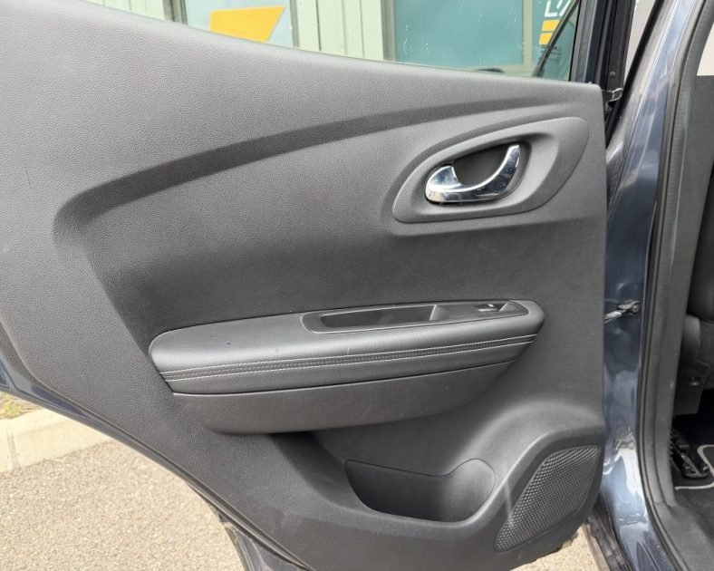 RENAULT KADJAR 1.2 TCE - ATTELLAGE - Parfait état -  130CH ENERGY LIFE 2018