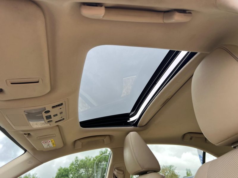 LEXUS IS 300H 233 ch Business NG LUXE