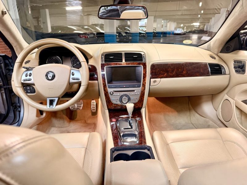 Jaguar XKR 4.2i V8 CABRIOLET  416 Ch