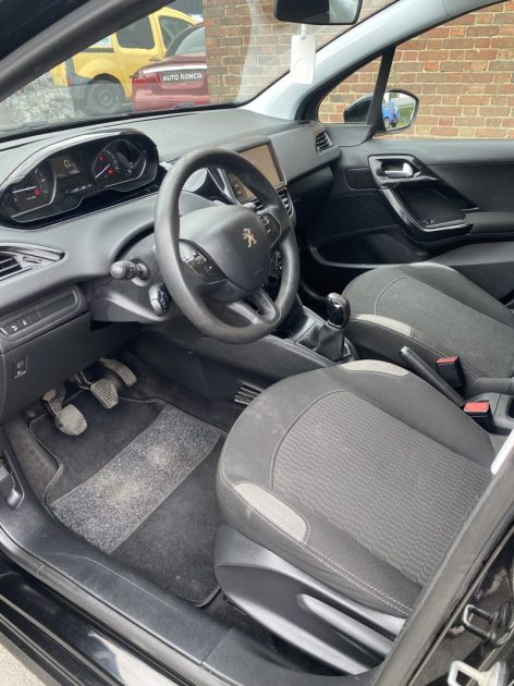 PEUGEOT 208 1.2 VTI 82 CH 2017