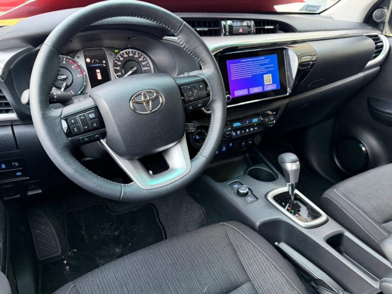 TOYOTA HILUX DOUBLE CABINE INVINCIBLE BVA  2025