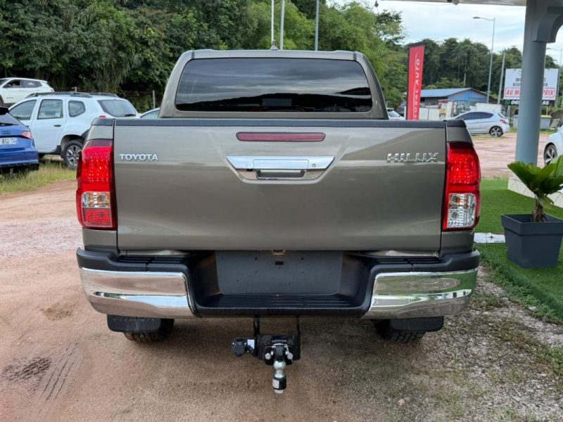 TOYOTA HILUX DOUBLE CABINE INVINCIBLE BVA  2025