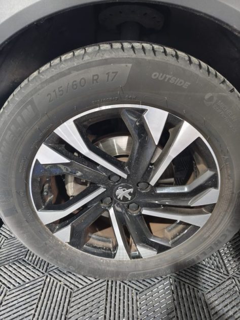 PEUGEOT 2008 II 1.5 BLUEHDI 100Cv ALLURE 2020