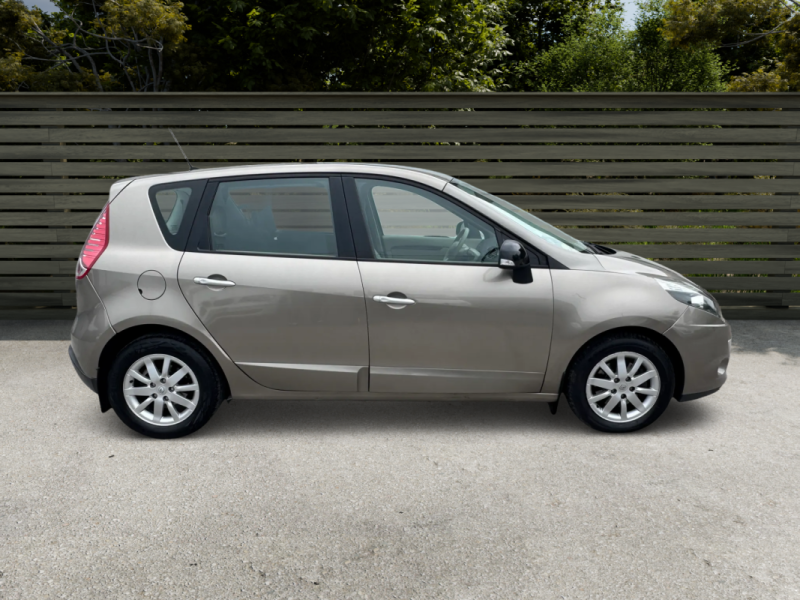 RENAULT SCENIC 1.5 DCI 110Ch PACK PRIVILEGE BOITE AUTOMATIQUE An01/2011