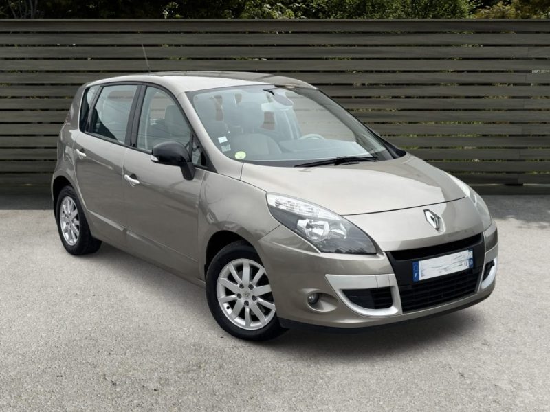 RENAULT SCENIC 1.5 DCI 110Ch PACK PRIVILEGE BOITE AUTOMATIQUE An01/2011