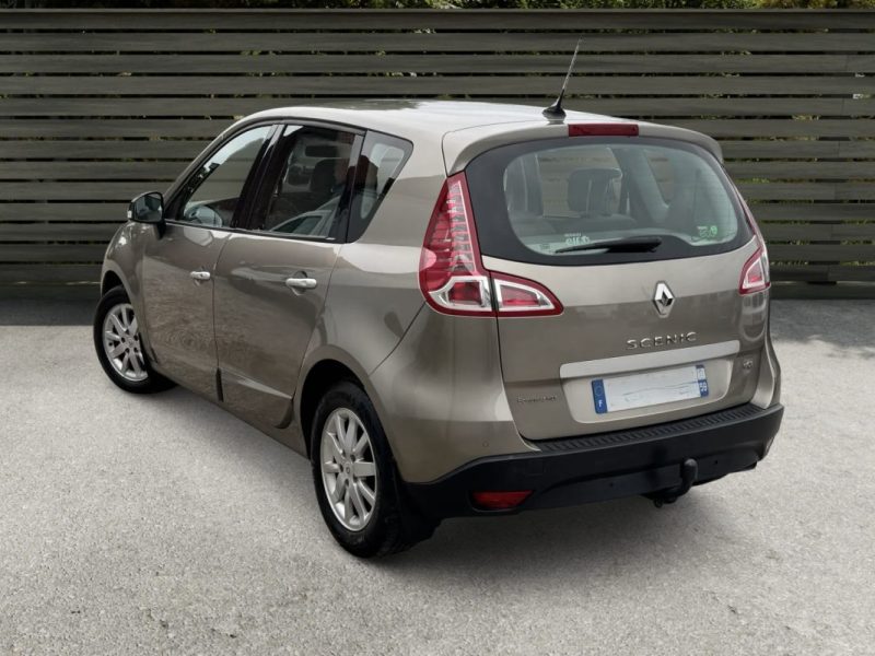 RENAULT SCENIC 1.5 DCI 110Ch PACK PRIVILEGE BOITE AUTOMATIQUE An01/2011