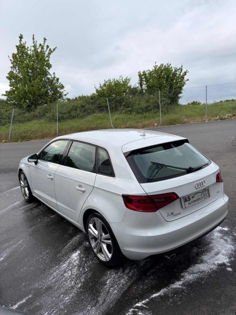 AUDI A3 SLINE SPORTBACK 1.6 TDI 105ch