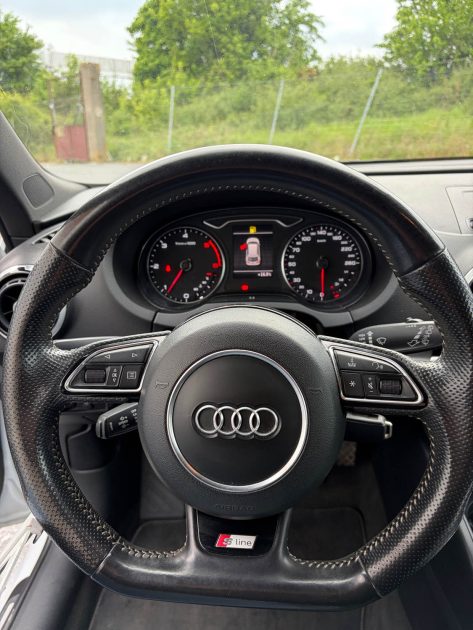 AUDI A3 SLINE SPORTBACK 1.6 TDI 105ch