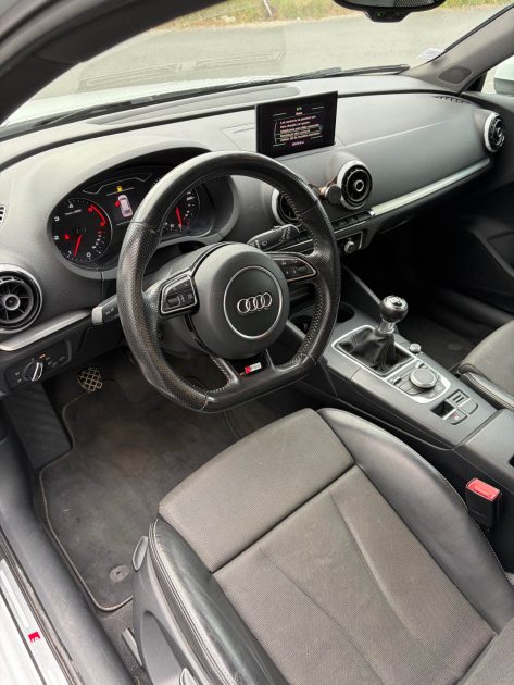 AUDI A3 SLINE SPORTBACK 1.6 TDI 105ch