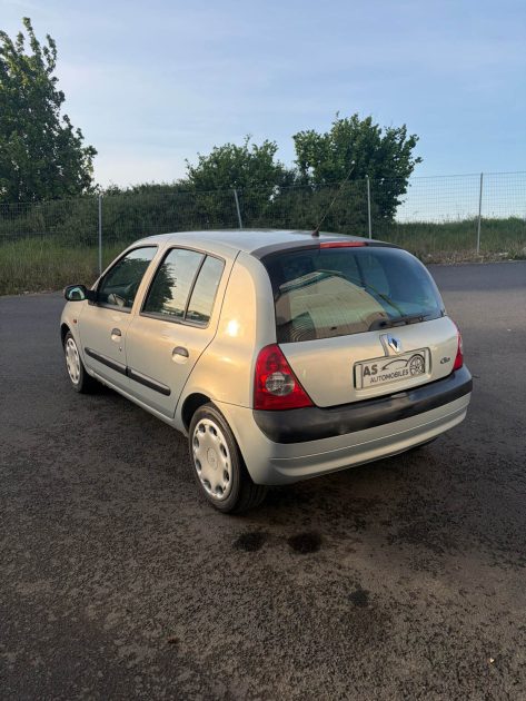 RENAULT CLIO II 1.6 107ch 16V Privilége