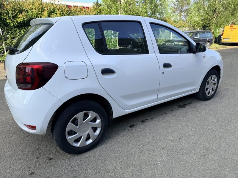DACIA SANDERO 1.0 SCE 75CH URBAN STEPWAY PREMIÈRE MAIN