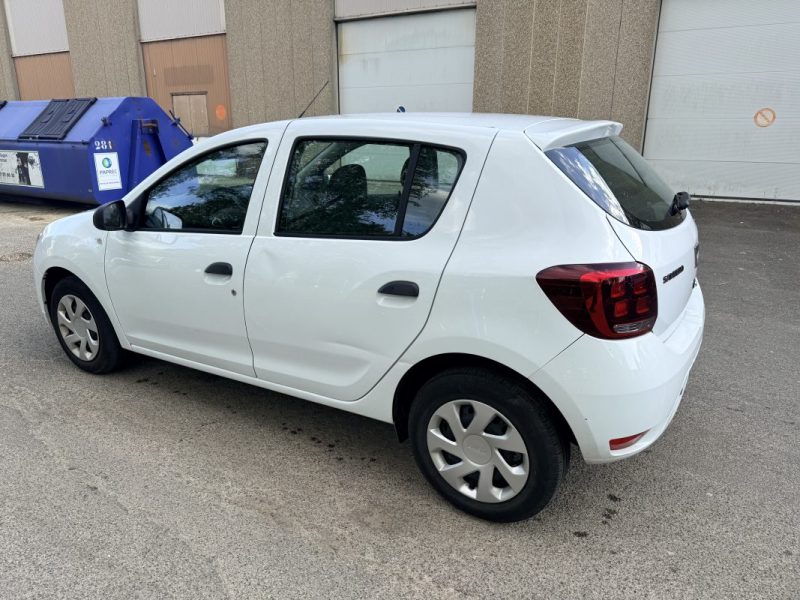 DACIA SANDERO 1.0 SCE 75CH URBAN STEPWAY PREMIÈRE MAIN
