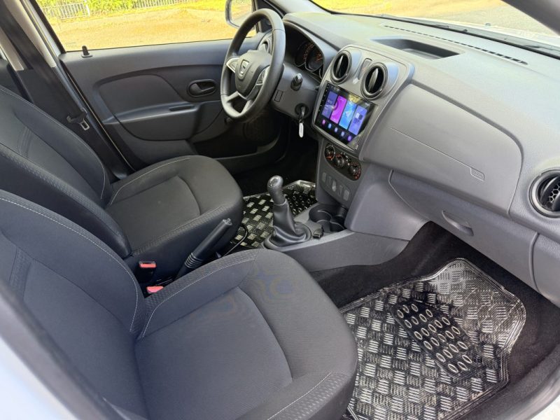 DACIA SANDERO 1.0 SCE 75CH URBAN STEPWAY PREMIÈRE MAIN