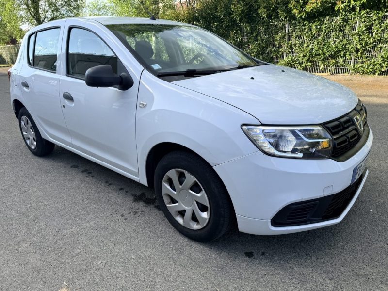 DACIA SANDERO 1.0 SCE 75CH URBAN STEPWAY PREMIÈRE MAIN