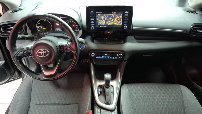 TOYOTA YARIS 4 BERLINE 116cv DYNAMIC BUSINESS 2022/1 ERE MAIN/TVA RECUPERABLE