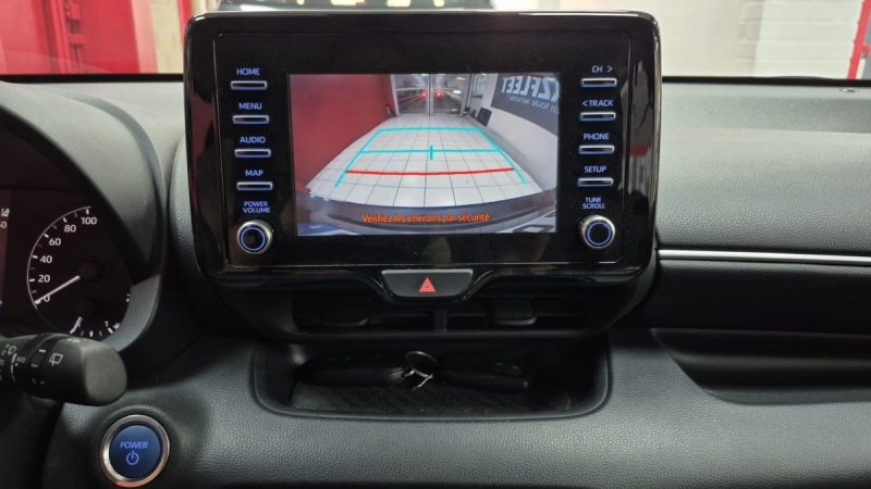 TOYOTA YARIS 4 BERLINE 116cv DYNAMIC BUSINESS 2022/1 ERE MAIN/TVA RECUPERABLE