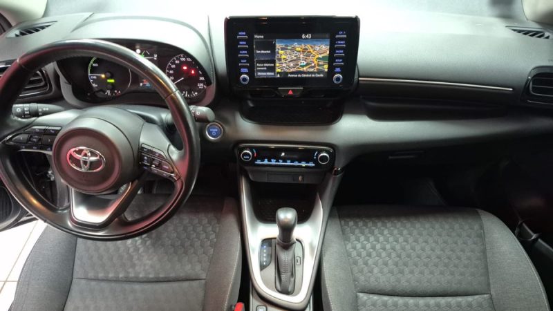TOYOTA YARIS 4 BERLINE 116cv DYNAMIC BUSINESS 2022/1 ERE MAIN/TVA RECUPERABLE