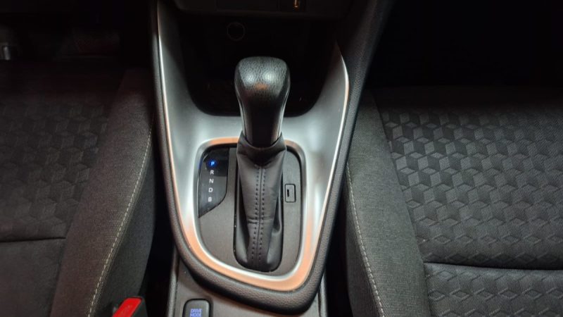 TOYOTA YARIS 4 BERLINE 116cv DYNAMIC BUSINESS 2022/1 ERE MAIN/TVA RECUPERABLE