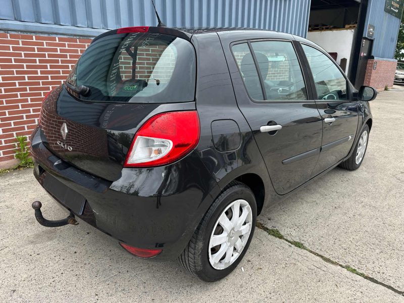 RENAULT CLIO III EXPRESSION  2010