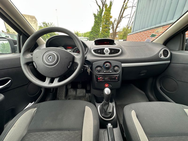 RENAULT CLIO III EXPRESSION  2010