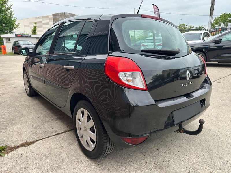 RENAULT CLIO III EXPRESSION  2010