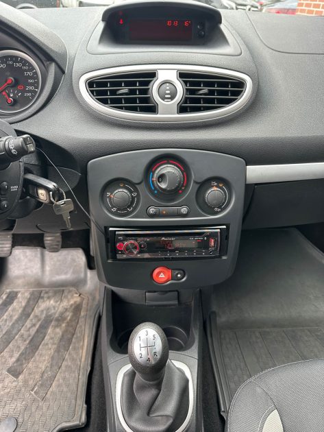 RENAULT CLIO III EXPRESSION  2010