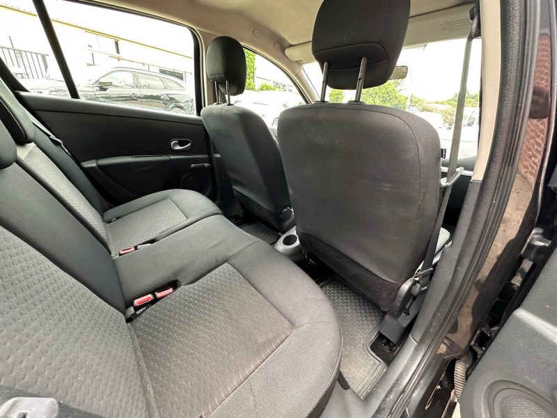 RENAULT CLIO III EXPRESSION  2010