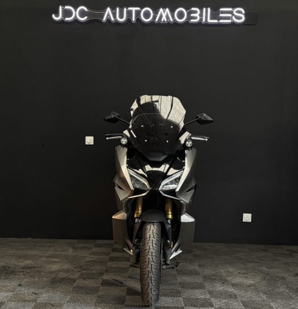 HONDA FORZA 750 de 2022