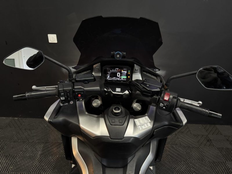 HONDA FORZA 750 de 2022