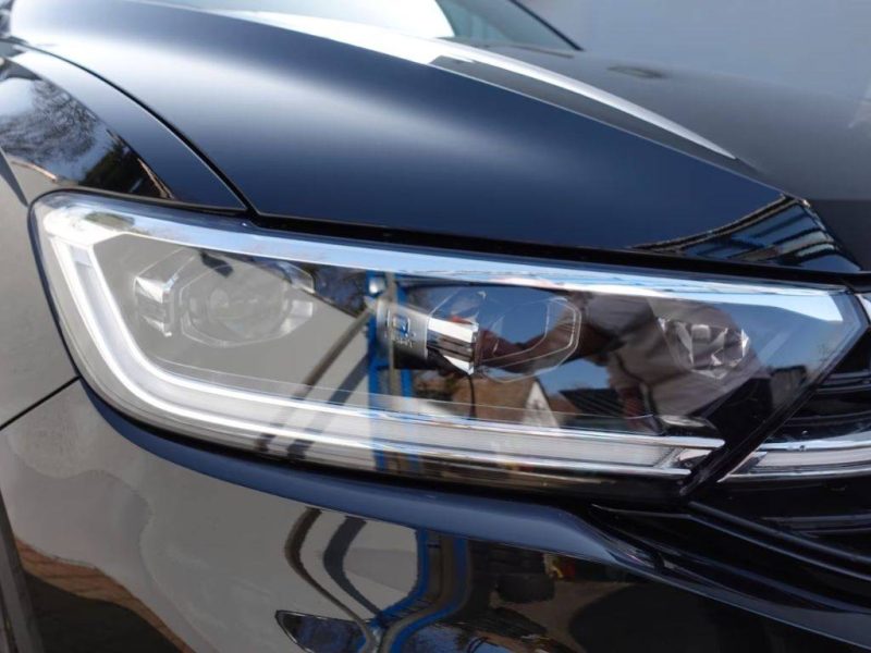 VOLKSWAGEN  T-ROC / 2.0 TDI AUT. STYLE – BLACKSTYLE 2025