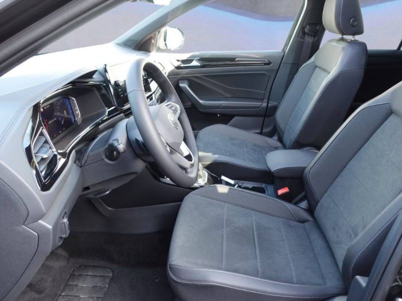 VOLKSWAGEN  T-ROC / 2.0 TDI AUT. STYLE – BLACKSTYLE 2025